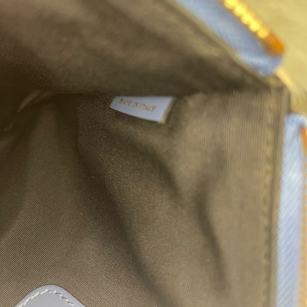 BURBERRY CLUTCH - Picture 8 of 8